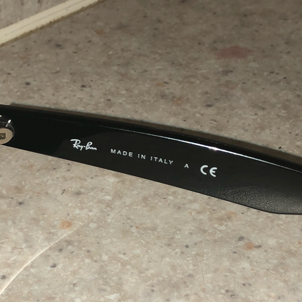 SOLD ♍️ercari Ray Ban New Wayfarer Sunglasses - Picture 3 of 5